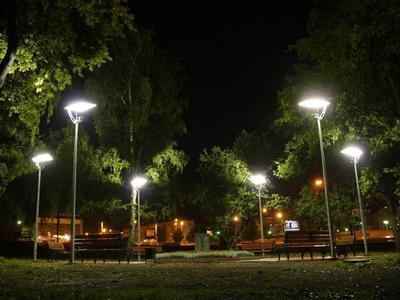прожекторы и фонари на светодиодах для парков, садов, придомовых территорий